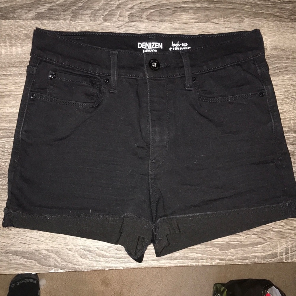 Denizen from Levi’s High Rise Shortie shorts size 11 waist 30⭐️5 for $10 sale⭐️